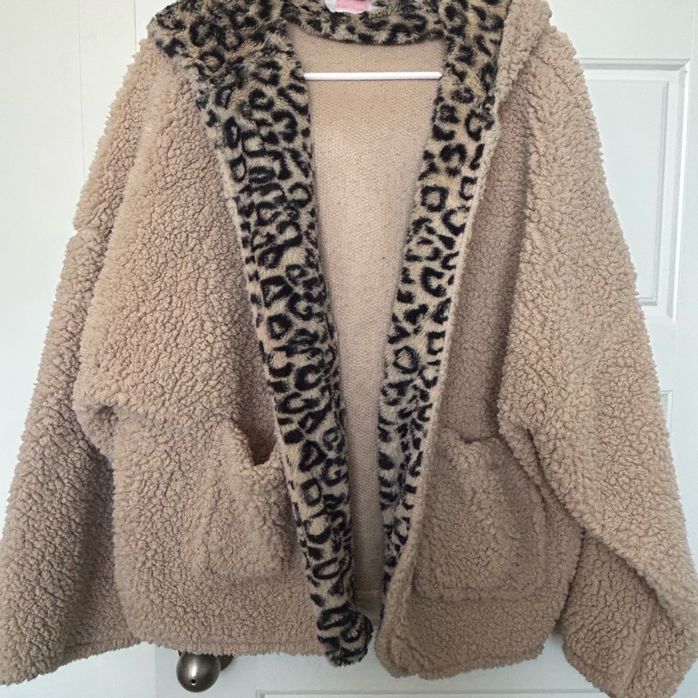 Cozy Tan Sherpa Jacket with Leopard Print Trim
